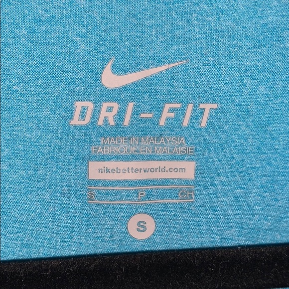 Nike Dri-Fit Half zip - Picture 4 of 4